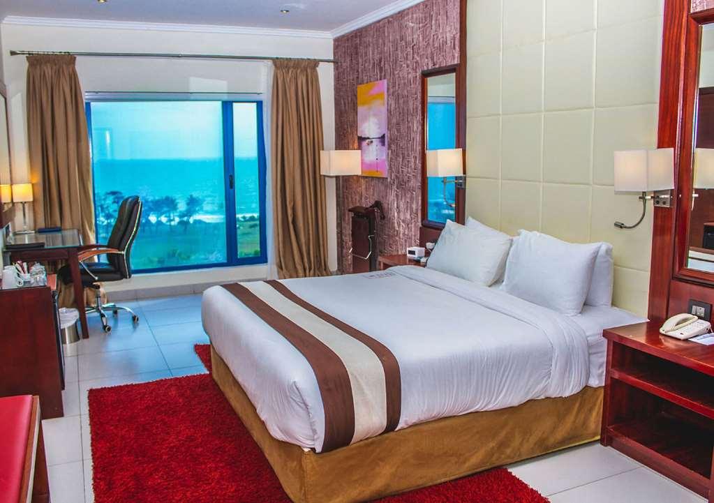 Best Western Plus Serene Atlantic Hotel Sekondi-Takoradi Oda fotoğraf