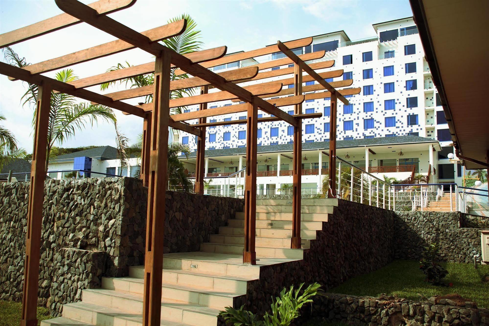 Best Western Plus Serene Atlantic Hotel Sekondi-Takoradi Dış mekan fotoğraf